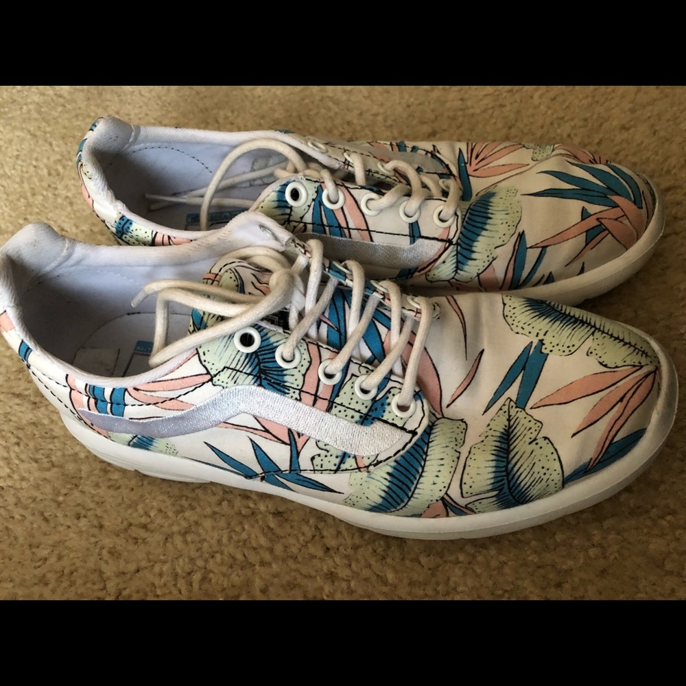 Tropical Leaves ISO Vans ☀️